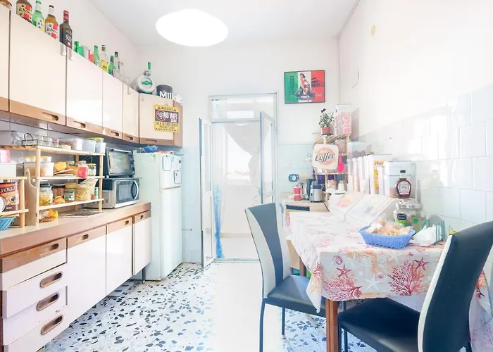 Pothos - Eng Ita - Air Conditioning Wi-fi Fridge Netflix Local Guide - Aria Condizionata, Frigo, Internet, Guida Locale Πανσιόν *