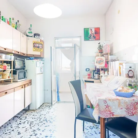 Pothos - Eng Ita - Air Conditioning Wi-fi Fridge Netflix Local Guide - Aria Condizionata, Frigo, Internet, Guida Locale Gasthuis *